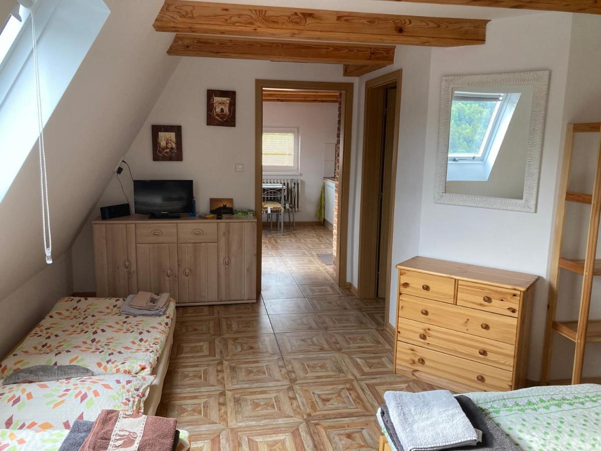 Appartamento Apartmán Panoráma Banská Štiavnica Esterno foto